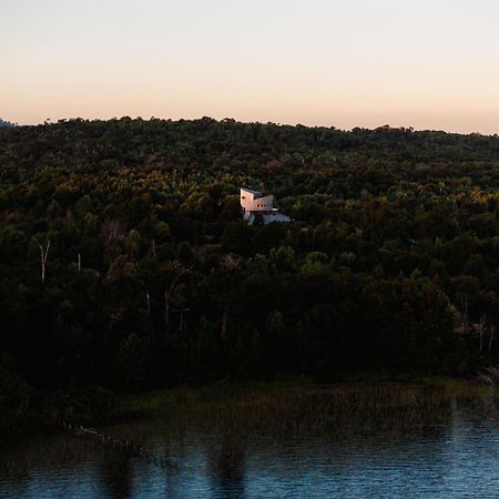 Lodge Parque Tepuhueico Castro Exteriör bild